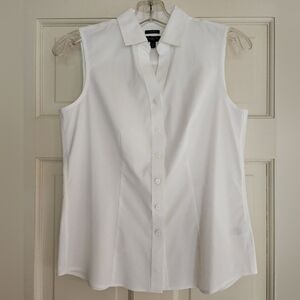 TALBOT'S 2P WHITE WRINKLE RESISTANT SLEEVELESS SHIRT NWOT MINT CONDITION